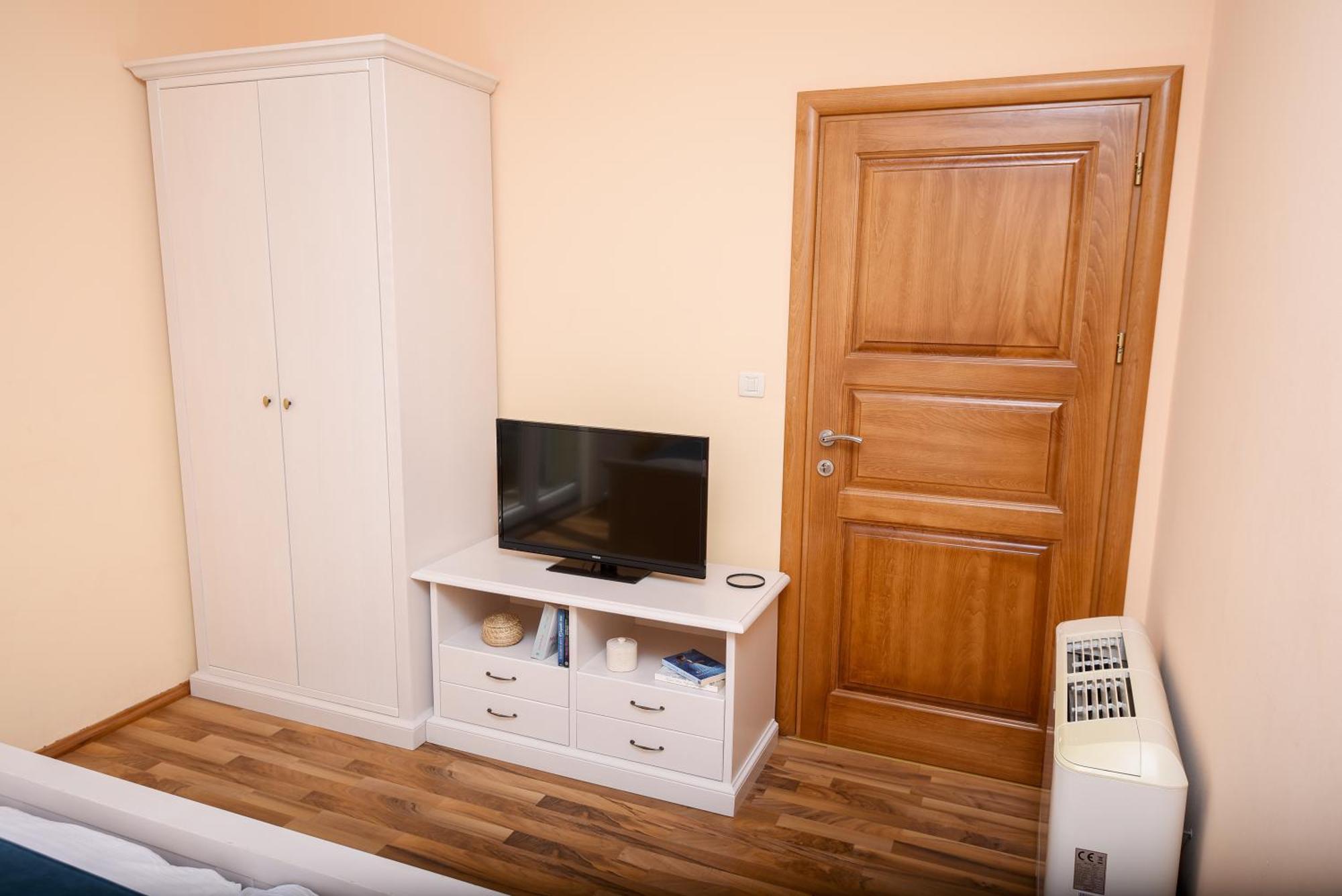 San Marian Apartment Podstrana